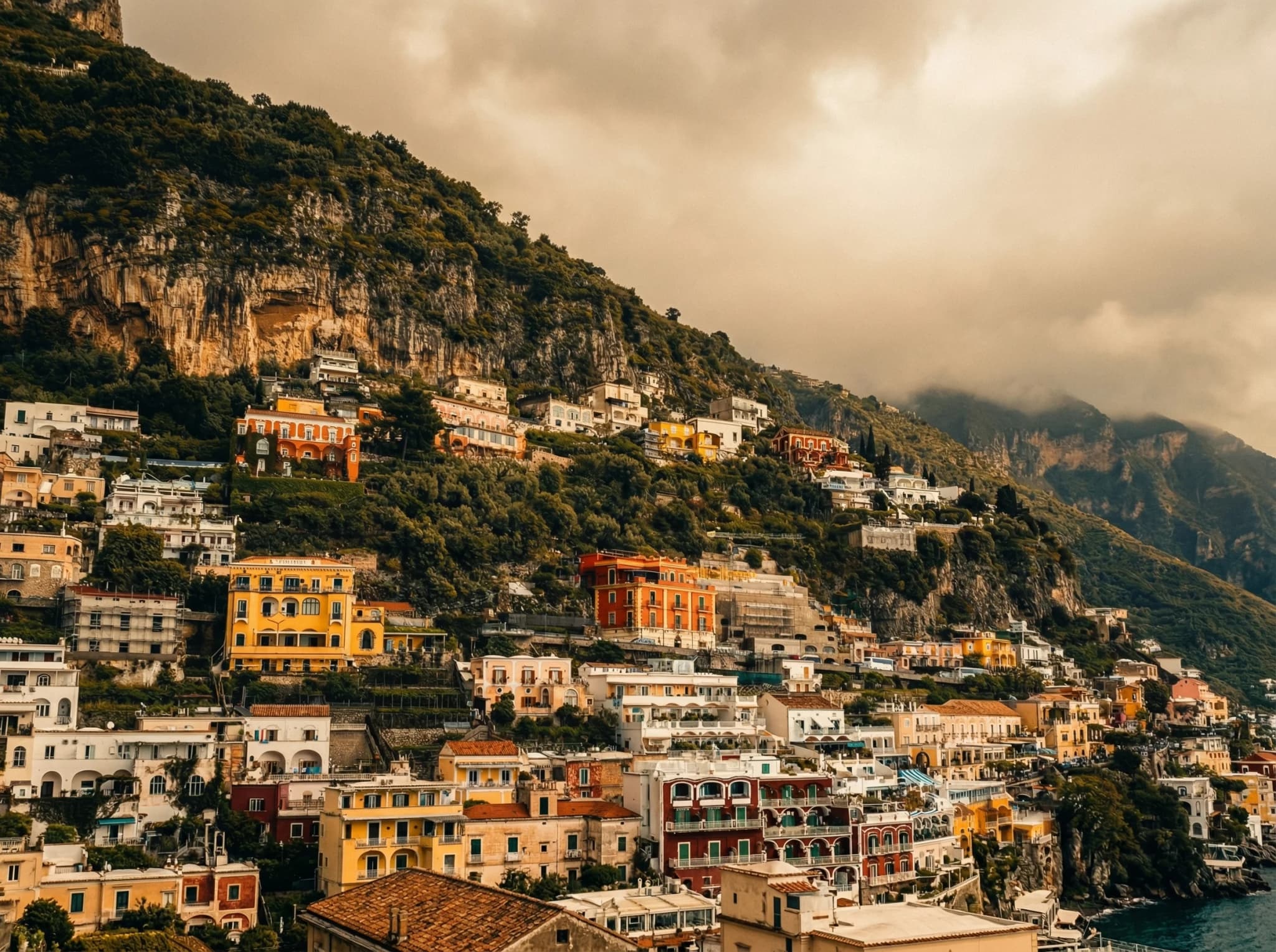 Positano — colorful houses on the cliff